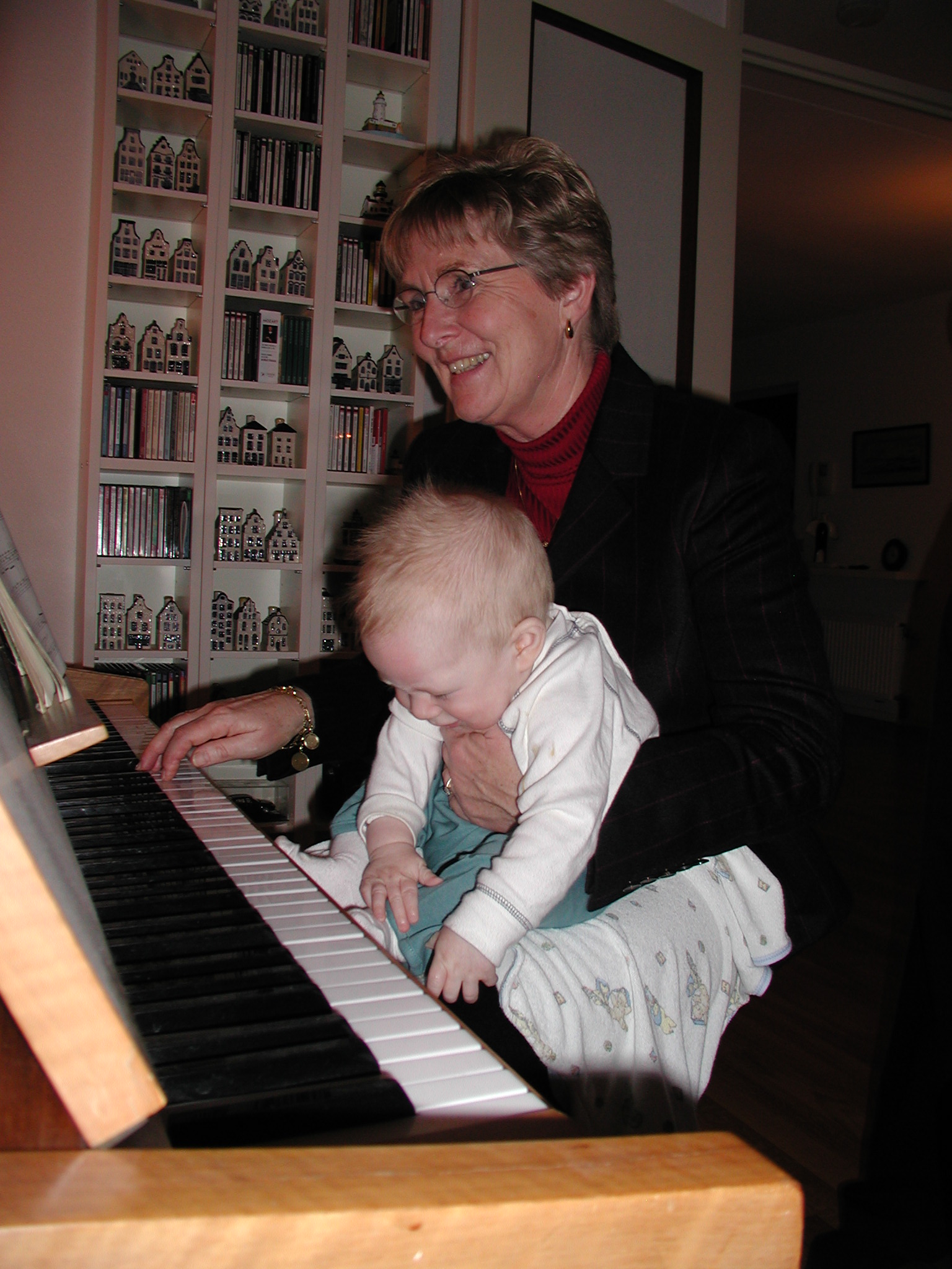 OLYMPUS DIGITAL CAMERA